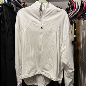 Lululemon Relaxed fit define